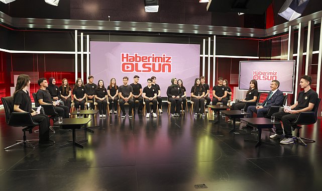 Bakan Tekin, Demirören Medya ve Teknoloji MTAL'i ziyaret etti, öğrencilerin sorularını yanıtladı