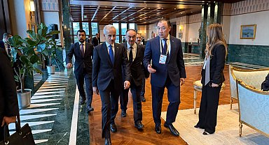 Bakan Uraloğlu, Kazakistanlı bakanlarla bir araya geldi