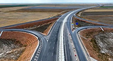 Bakan Uraloğlu: Konya Çevre Yolu'nun Aksaray-Adana arasını bu yıl tamamlamayı hedefliyoruz