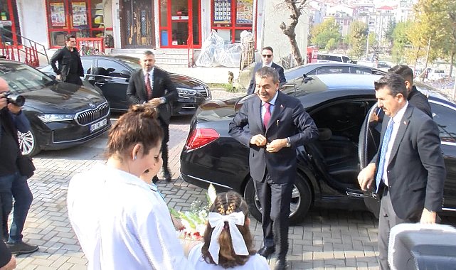Bakan Yusuf Tekin: Oyunu öğrenmenin bir parçası olarak kabul ettiğimizi ifade ettik