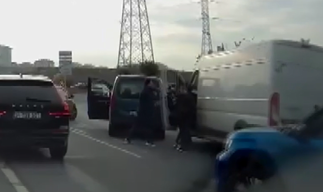 Başakşehir'de trafikte kavga eden sürücülere 360 bin lira ceza