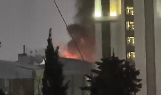 Bayrampaşa'da düğün salonunda çıkan yangın söndürüldü