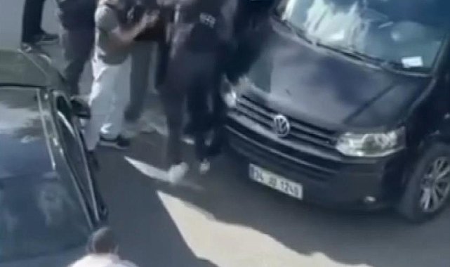 Bayrampaşa'da sürücülerin yol kavgası kamerada