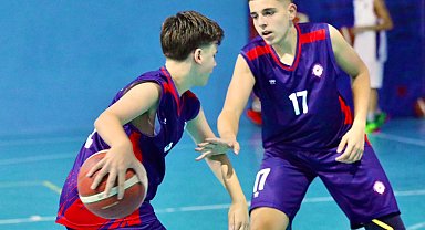 Bergama'da gençlere basketbol şöleni
