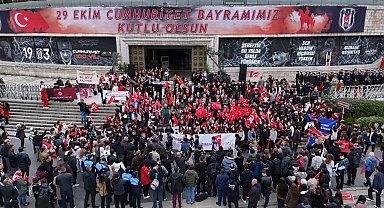 Beşiktaş'ta Cumhuriyet yürüyüşü düzenlendi