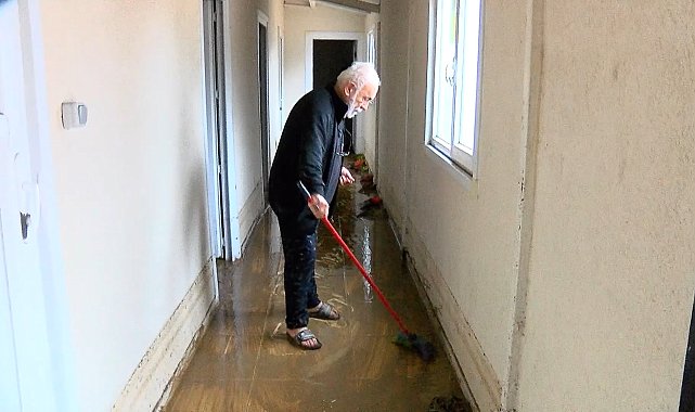 Beykoz'da sağanak sonrası spor kulübünün soyunma odaları çamurla doldu