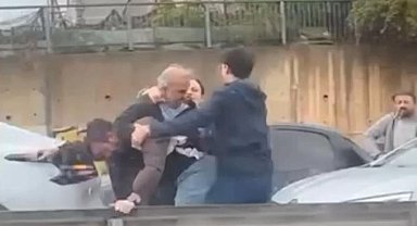 Beykoz'da trafikte kaynak yaptı; sürücüler arasında tekmeli yumruklu kavga çıktı