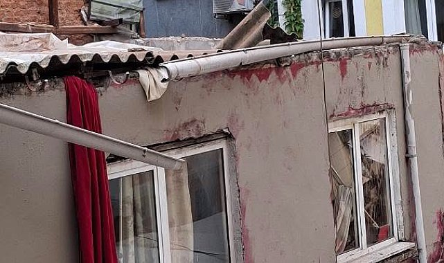 Beyoğlu'nda 5 katlı metruk binanın çökmeden önceki görüntüleri ortaya çıktı