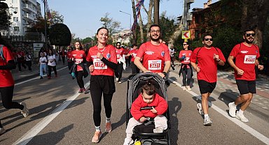 Binlerce Bursalı Cumhuriyet için koştu