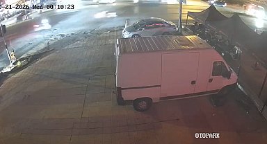 Bodrum'da motosikletin çarptığı yaya öldü; kaza anı kamerada