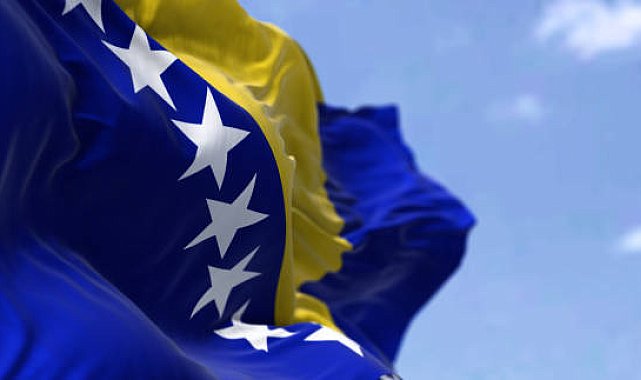 Bosna Hersek'te askeri helikopter düştü: 4 ölü, 11 yaralı