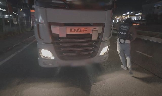 Bulgaristan'dan Türkiye'ye giriş yapan TIR'da 84 kilogram uyuşturucu ele geçirildi