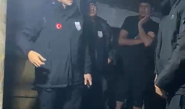 Bursa'da mevsimlik işçilerin çadırlarını su bastı