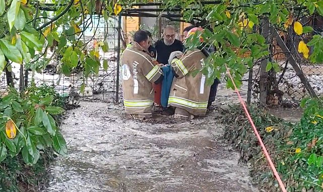 Bursa'da sağanak; dere taştı, mahsur kalanlar kurtarıldı