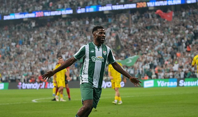 Bursasporlu Iheanacho, Türk futbol tarihine adını yazdırdı