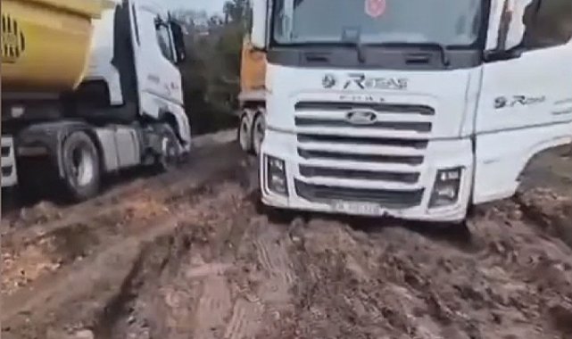 Çatalca'da sağanak sonrası yol bataklığa döndü; kamyonlar mahsur kaldı