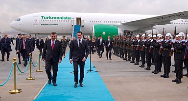 Cevdet Yılmaz, TDT Zirvesi liderlerini karşıladı