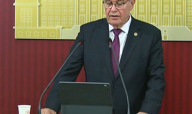 CHP'li Öztrak: Yeni Partili milletvekilleri; size dağıtılan para CHP'ye aittir