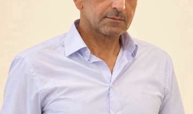 Çöken merdivenin altında kalan inşaat ustası toprağa verildi