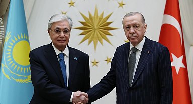 Cumhurbaşkanı Erdoğan, Kazakistan Cumhurbaşkanı Tokayev ile görüştü