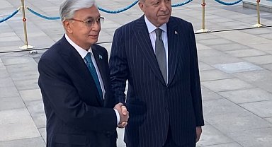 Cumhurbaşkanı Erdoğan, Kazakistan Cumhurbaşkanı Tokayev'i karşıladı
