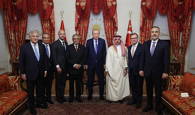 Cumhurbaşkanı Erdoğan, R4 ve R4+E3 Dışişleri Bakanları Toplantıları için Türkiye'ye gelen dışişleri bakanlarını kabul etti