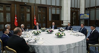 Cumhurbaşkanı Erdoğan, yüksek mahkeme başkanlarıyla yemekte bir araya geldi