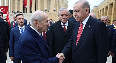 Cumhurbaşkanı Erdoğan'dan 'KAAN' desenli kravat tercihi