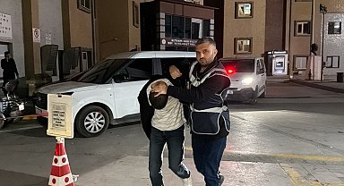 Denizli'de polis kılığında dolandırıcılık yapan şüpheliler Kütahya'da yakalandı