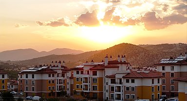 Deprem bölgesinde tamamlanan yeniden inşa çalışmaları ABD basınının gündeminde