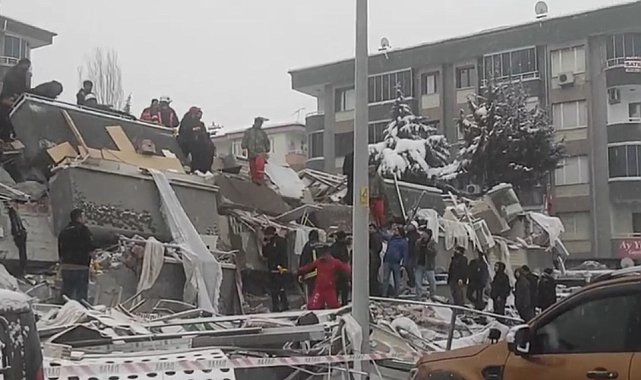 Depremde 16 kişinin öldüğü Hayat Sitesi'nin davasında 4 sanığa hapis