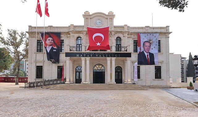 Depremde zarar gören Hatay'ın 98 yıllık tarihi valilik binası yeniden inşa edildi