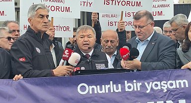 Devlet Memurları Sendikası'ndan TÜİK önünde açıklama