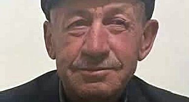 Devrilen traktörün sürücüsü ile yanındaki eşi öldü