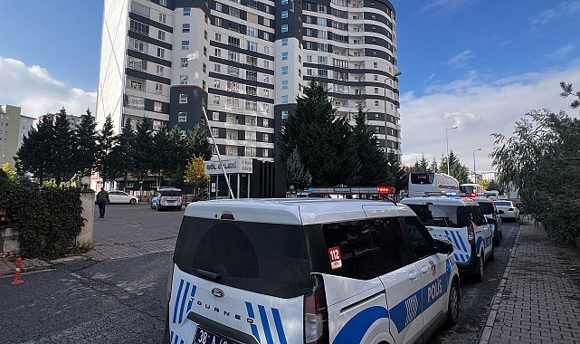 Dini nikahla birlikte yaşayan çift, bıçakla birbirini yaraladı