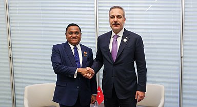 Dışişleri Bakanı Fidan, Sri Lankalı mevkidaşı Herath ile görüştü
