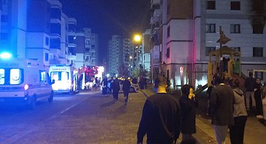 Diyarbakır'da apartman dairesinde yangın: 5 kişi dumandan etkilendi