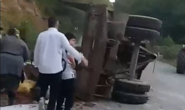 Düzce'de traktör römorku devrildi: 11 yaralı