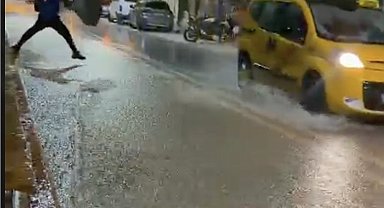 Elazığ'da sağanak, hayatı olumsuz etkiledi