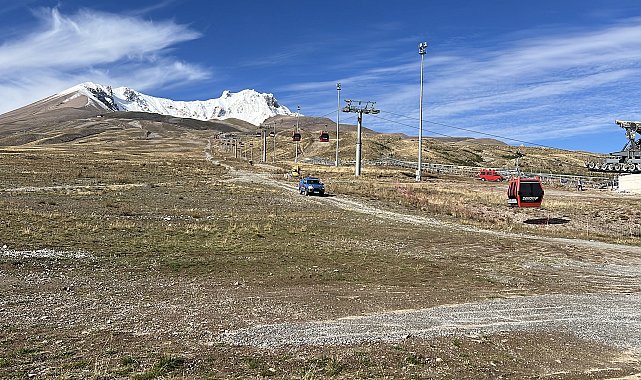 Erciyes Dağı'na tırmanırken düşen dağcı hayatını kaybetti