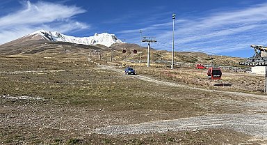 Erciyes Dağı'na tırmanırken düşen dağcı hayatını kaybetti