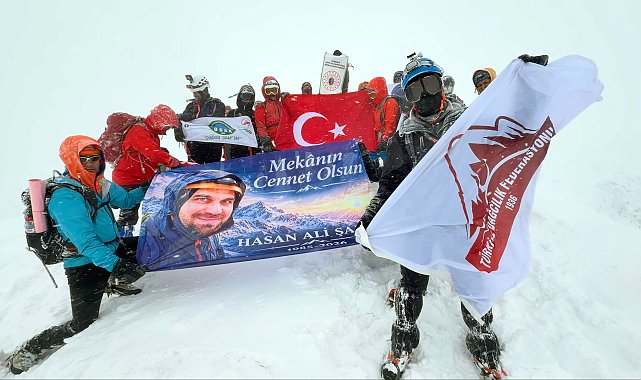 Erciyes Dağı'nda düşüp ölen rehber için anma tırmanışı