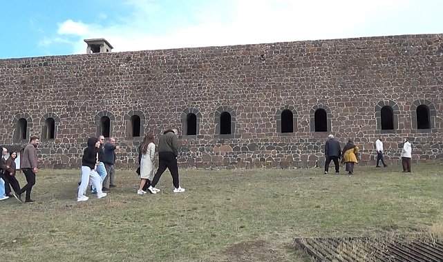 Erzurum'un tarihi ve turistik değerleri öğrencilere tanıtıldı