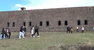 Erzurum'un tarihi ve turistik değerleri öğrencilere tanıtıldı