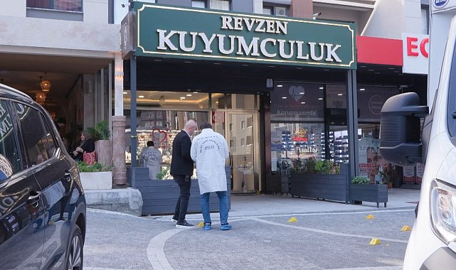 Esenyurt'ta kuyumcuya ateş açtı; silahla tehdit ettiği sürücünün otomobiliyle kaçtı Geniş haber