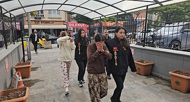 Eskişehir'de 2 evden hırsızlık yapan 2 kadın şüpheli tutuklandı