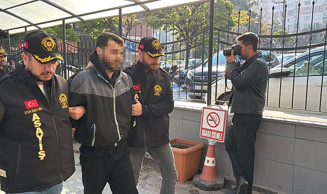 Eskişehir'de sokak ortasındaki cinayete ilişkin gözaltına alınan 7 şüpheli adliyede