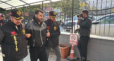 Eskişehir'de sokak ortasındaki cinayete ilişkin gözaltına alınan 7 şüpheli adliyede