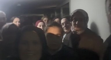 Eyüpsultan'da sel nedeniyle kafede mahsur kalan 65 kişiyi jandarma kurtardı