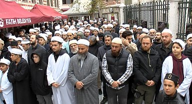 Fatih'te elektrik akımına kapılarak hayatını kaybeden çocuk son yolculuğuna uğurlandı